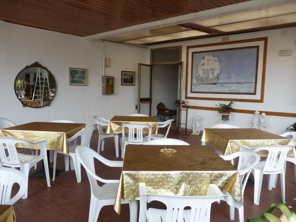 Meublè Andrea Doria Hotel Torre del Lago Puccini Exterior foto